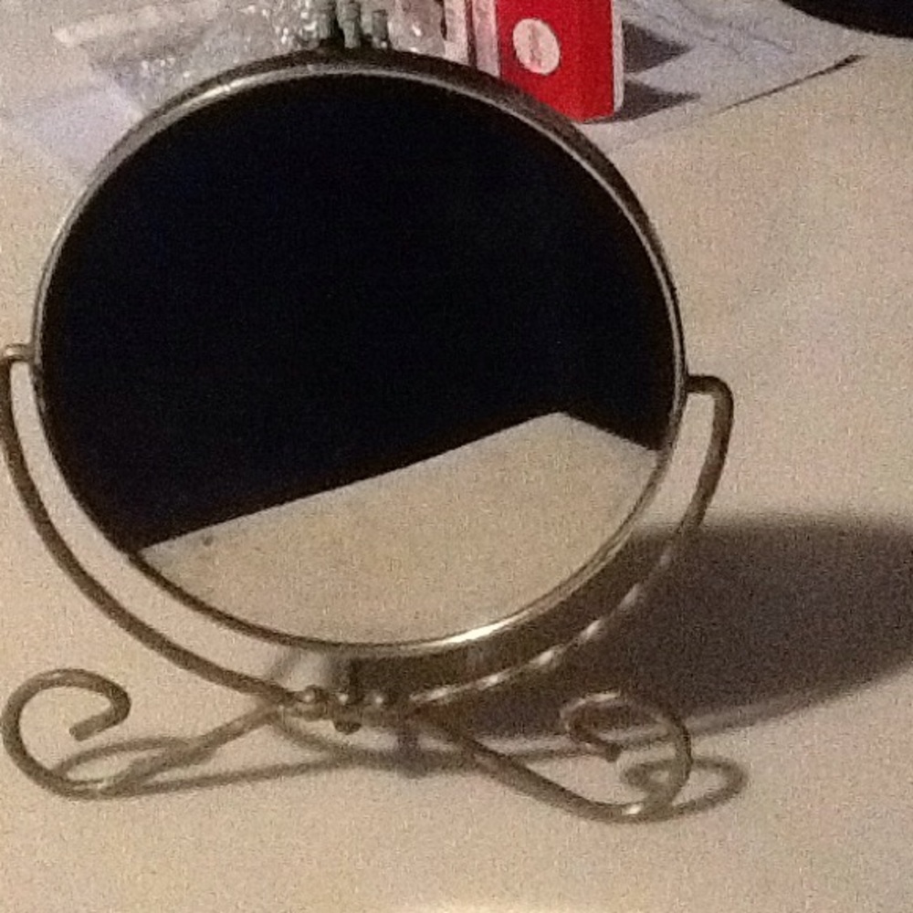 Vintage Mirror View 3